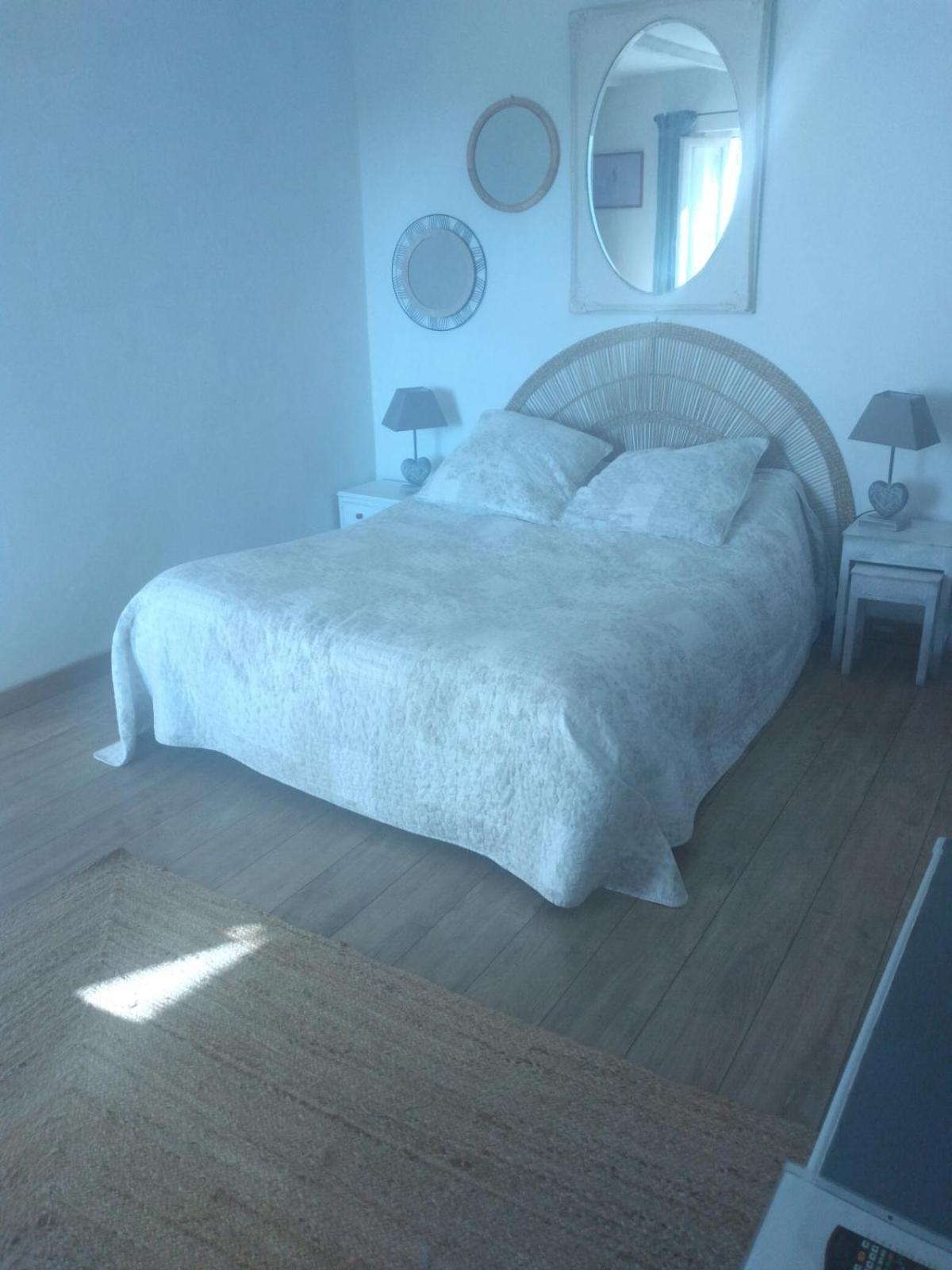 Brantôme La Maison Bleue מראה חיצוני תמונה